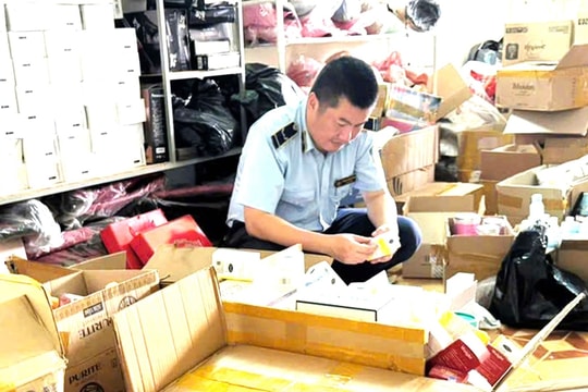 Tạm giữ hơn 2.000 sản phẩm mỹ phẩm, 500 kg dược liệu không rõ nguồn gốc ở Đắk Lắk