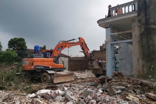 Cẩm Giàng cưỡng chế thu hồi đất để thực hiện Dự án xây dựng Khu dân cư thương mại Phí Xá