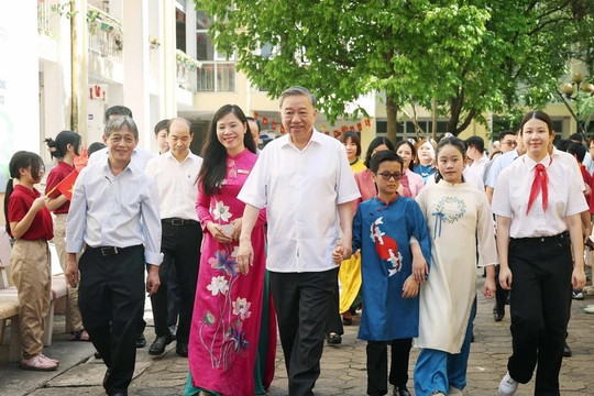 Tổng Bí thư Tô Lâm thăm hai trường học chuyên biệt tại Hà Nội