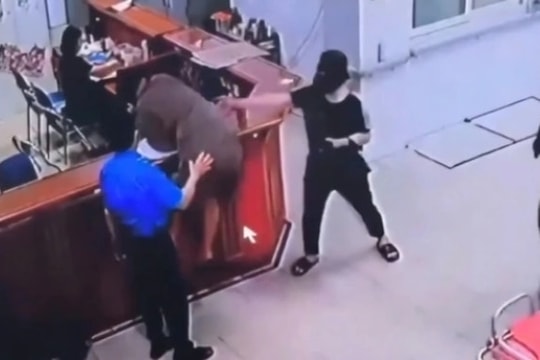 Bộ Y tế đề nghị điều tra gấp vụ nữ nhân viên y tế bị người đàn ông tấn công