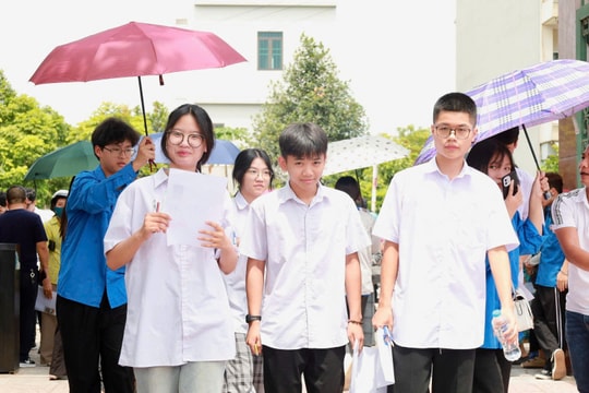Chiều 3/6, hơn 29.500 thí sinh Hải Dương thi vào lớp 10
