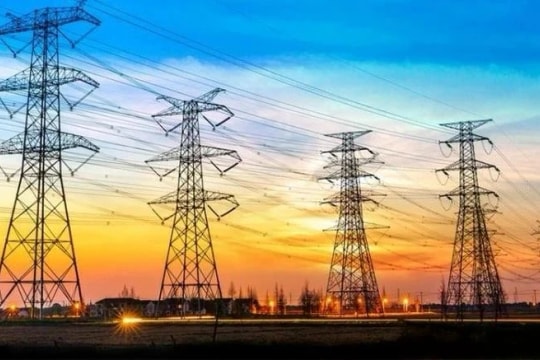 Prime Minister requests ensuring power supply during peak months of 2025