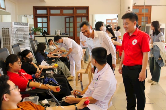 Gần 10 tỷ đồng trợ giúp trong Tháng Nhân đạo
