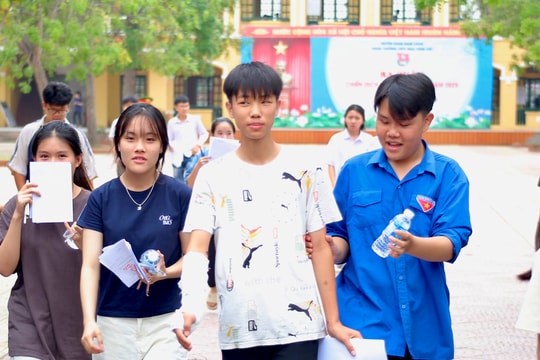 Hỗ trợ phòng thi đặc biệt cho 2 thí sinh gặp tai nạn trước kỳ thi vào lớp 10 ở Hải Dương