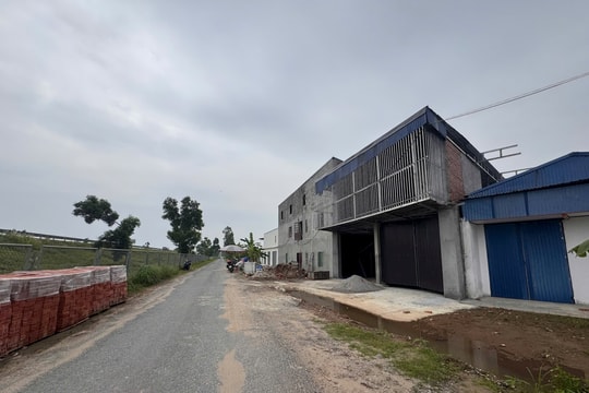 Siết chặt quản lý đất tuyến đường sắt Lào Cai - Hà Nội - Hải Phòng qua xã Vĩnh Cường (Thanh Hà)