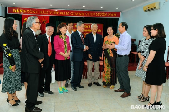 Hành trình chữ nghĩa góp phần dựng non sông