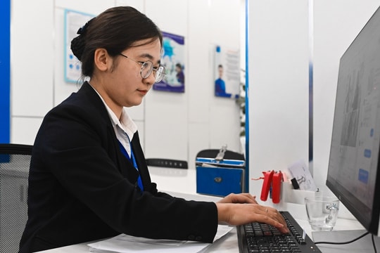 Bộ Nội vụ đề xuất ký hợp đồng một số vị trí lãnh đạo, không qua bổ nhiệm