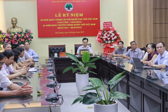 Hội Người cao tuổi Việt Nam được tặng thưởng Huân chương Lao động hạng nhất