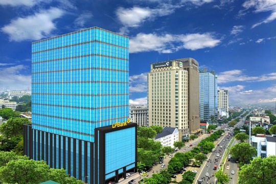 Một ngân hàng ra quyết định chưa từng có: Nhân viên được nghỉ từ 3 giờ chiều thứ sáu