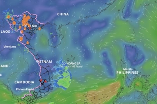 Vùng áp thấp trên Biển Đông diễn biến phức tạp, khả năng mạnh lên thành bão
