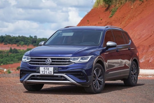 Volkswagen giảm giá xe hàng trăm triệu đồng