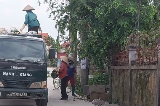Người thu gom rác ở Kim Thành có mức lương cao nhất 9 triệu đồng