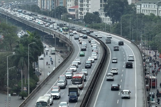 Hà Nội dự kiến thu phí đại lộ Thăng Long và vành đai 3 trên cao
