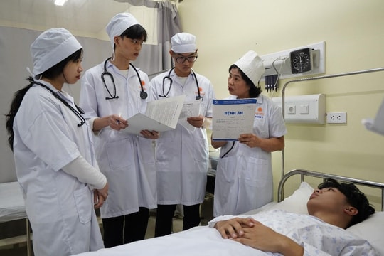 Đại học Y Hà Nội tuyển thẳng tới 40% chỉ tiêu