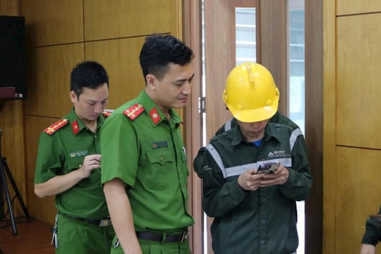Người dân không cần điều chỉnh thông tin cư trú khi sắp xếp đơn vị hành chính