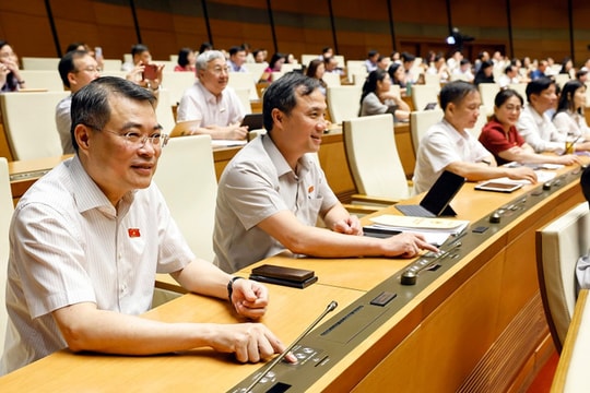 Sáng nay, Quốc hội biểu quyết thông qua Nghị quyết về sửa đổi một số điều của Hiến pháp
