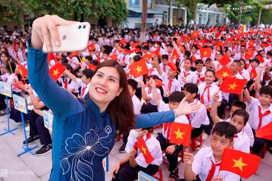 Nhà giáo được xếp lương cao nhất trong hệ thống thang bậc lương hành chính sự nghiệp