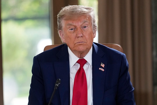 Ông Trump kêu gọi Iran đầu hàng vô điều kiện
