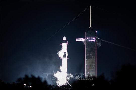 SpaceX tiếp tục chinh phục không gian với 26 vệ tinh Starlink