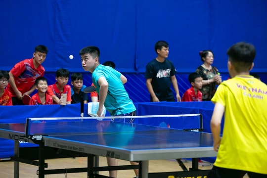 Gần 200 tay vợt thi đấu tại Giải bóng bàn các câu lạc bộ tỉnh Hải Dương