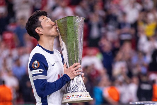 Al Nassr kéo Son Heung Min về đá cặp Ronaldo