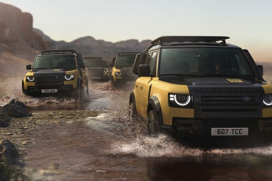 Land Rover Defender 110 Trophy Edition ra mắt tại Anh với giá từ 3,16 tỷ đồng