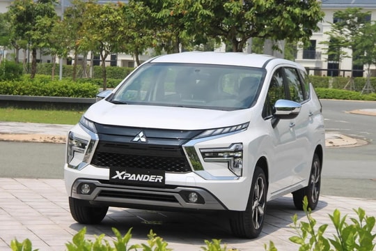 Loạt xe MPV 7 chỗ ngồi giảm giá sâu