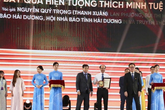 Hải Dương có Giải Báo chí quốc gia với bài viết về hiện tượng Thích Minh Tuệ