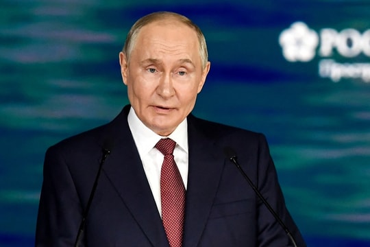 Ông Putin không loại trừ khả năng Nga kiểm soát Sumy