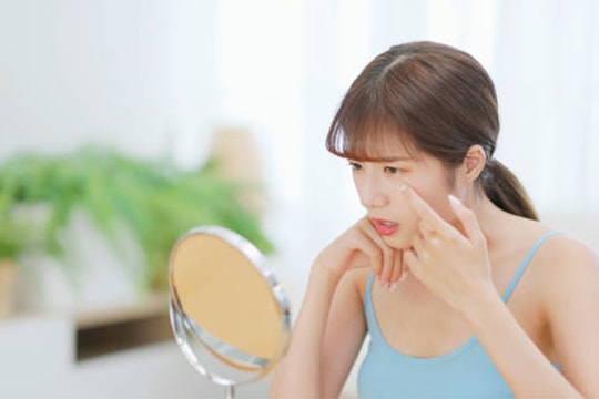 8 thói quen khiến lỗ chân lông trên mặt ngày càng lớn