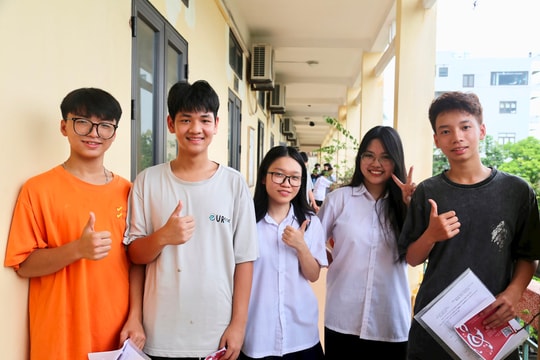 Học sinh Hải Dương hào hứng nhập học lớp 10