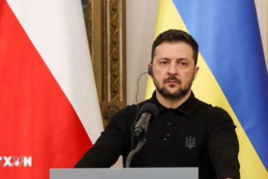 Tổng thống Ukraine thăm Vương quốc Anh, tìm kiếm ủng hộ gia tăng sức ép lên Nga
