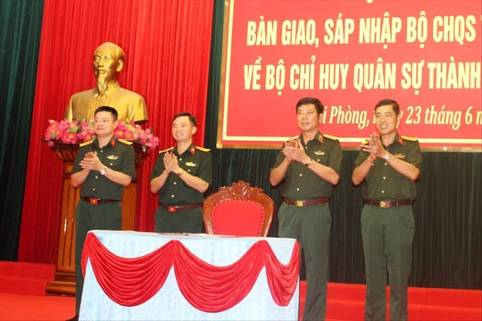 Bàn giao Bộ Chỉ huy quân sự tỉnh Hải Dương về Bộ Chỉ huy quân sự TP Hải Phòng