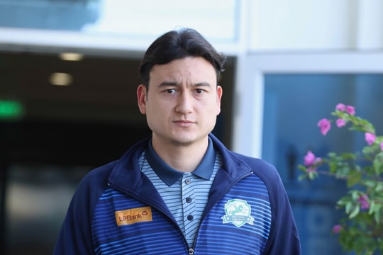 Thương vụ chuyển nhượng Đặng Văn Lâm nguy cơ đổ bể