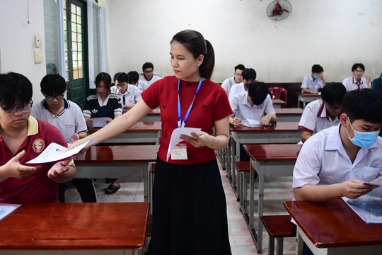 Quốc hội yêu cầu tổ chức dạy học 2 buổi/ngày, xử nghiêm vi phạm về dạy thêm