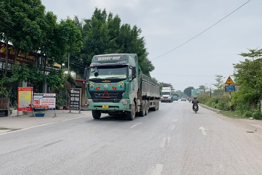 Đường bộ do cấp huyện quản lý được phân cấp về xã và Sở Xây dựng quản lý