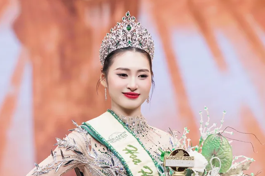 Người đẹp Hải Dương Ngô Thị Trâm Anh đăng quang Hoa hậu Trái đất Việt Nam 2025