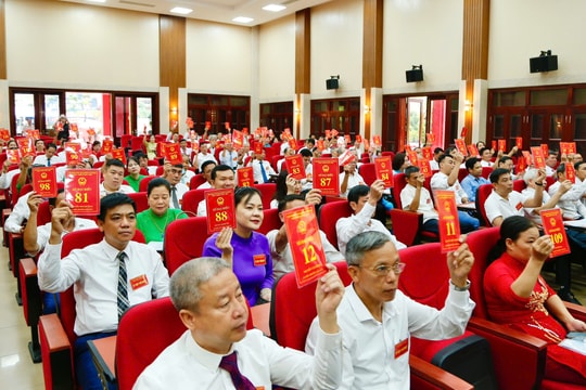 Hoàn thành tổ chức kỳ họp thứ nhất HĐND các xã, phường, đặc khu ở TP Hải Phòng