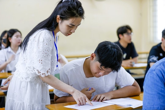 Bộ Giáo dục và Đào tạo khẳng định đề thi tốt nghiệp THPT không vượt chương trình