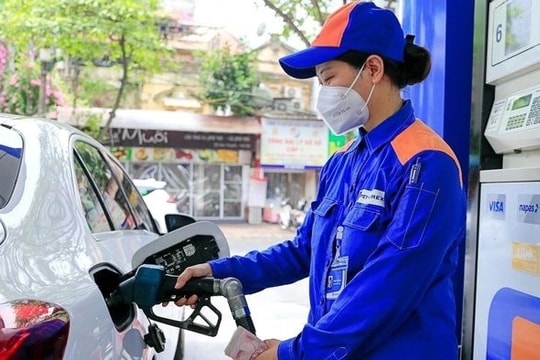 Chiều nay, giá xăng dự báo giảm hơn 1.000 đồng một lít
