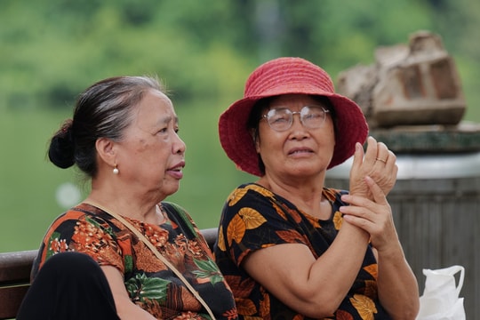 Thời điểm hưởng lương hưu với các nhóm đóng bảo hiểm bắt buộc