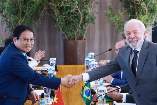 Vietnamese Prime Minister holds talks with Brazilian President in Rio de Janeiro