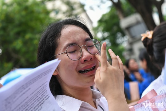 Thí sinh xét tuyển đại học gồm môn toán và tiếng Anh có bị thiệt thòi?