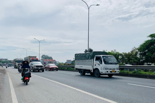 VIDIFI đề xuất xe máy chỉ được đi trong 1 làn trên quốc lộ 5