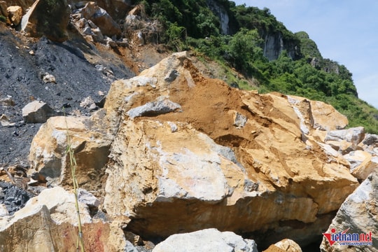 Cảnh tượng kinh hoàng ở Ninh Bình, nghìn khối đá ụp xuống sau tiếng nổ như bom