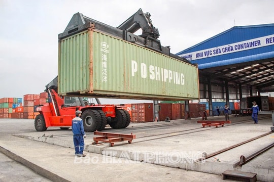 Kinh tế xanh từ logistics thủy nội địa