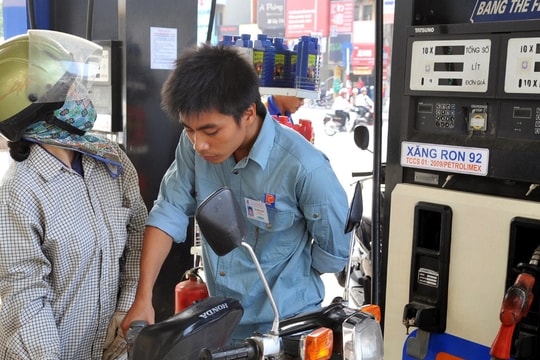 Giá xăng, dầu tăng trở lại
