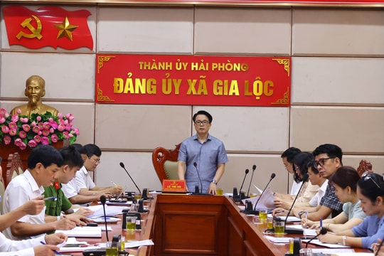 Đồng chí Trưởng ban Tổ chức Thành ủy Hải Phòng làm việc với Ban Thường vụ Đảng ủy xã Gia Lộc