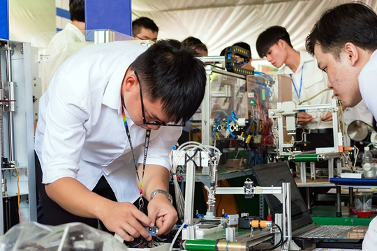 Mức sàn xét điểm đánh giá năng lực, tư duy vào các trường kỹ thuật top đầu 2025