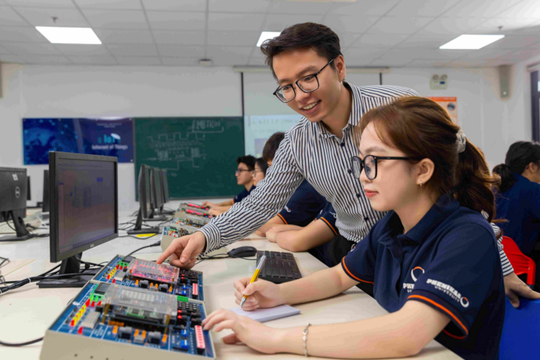 Nhiều trường ngành bán dẫn xét tuyển học bạ năm 2025